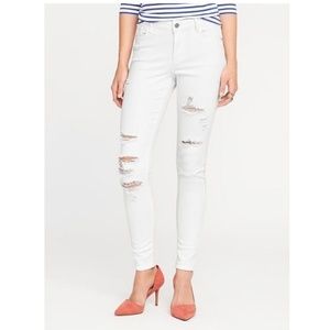 Rockstar White Mid-Rise Distressed Jeans Sz 6